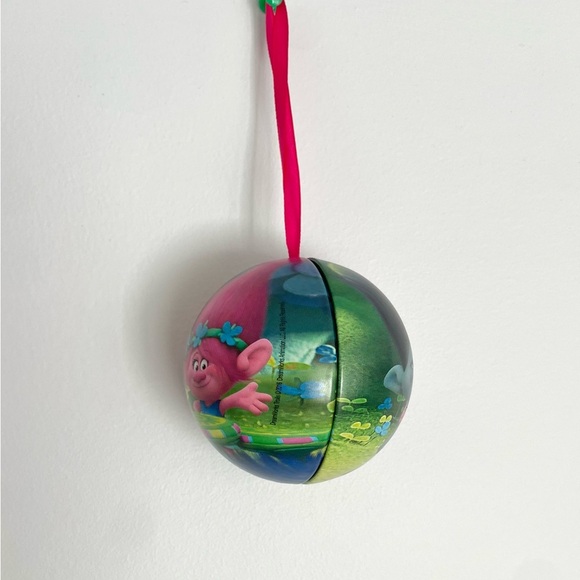 Trolls Keepsake Christmas Ornament 2016 - Picture 3 of 5